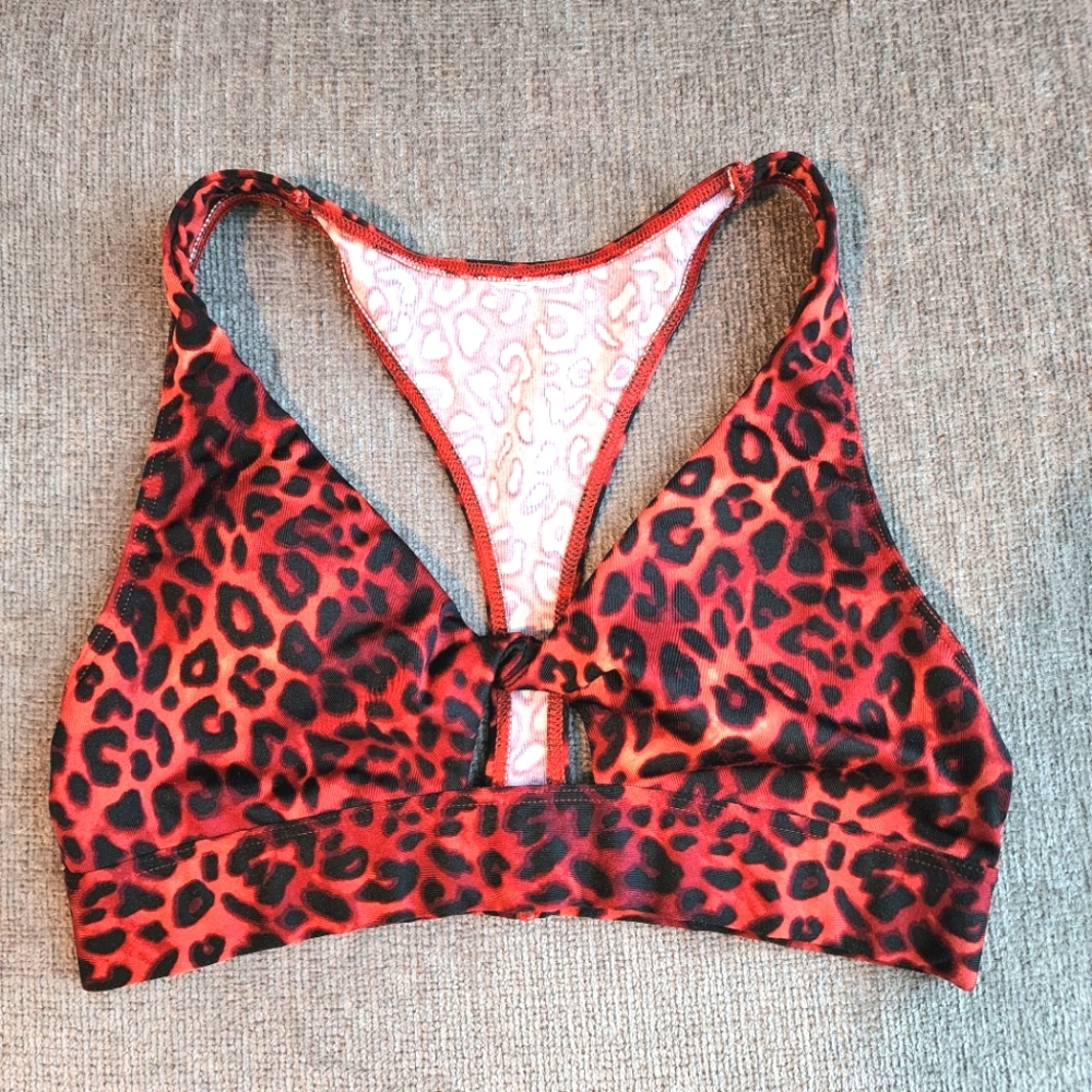 VS Pink Knot Front Leopard Print Sports Bra